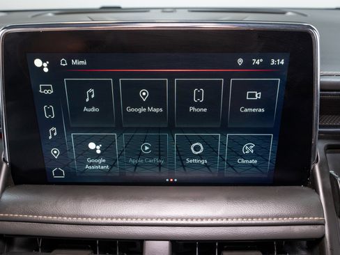 Used 2022 GMC Yukon XL AT4 image 18