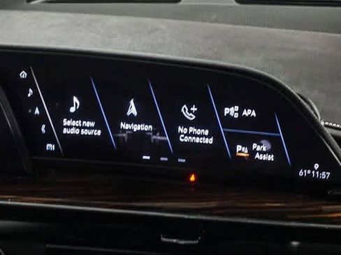 Used 2021 Cadillac Escalade Premium Luxury image 16