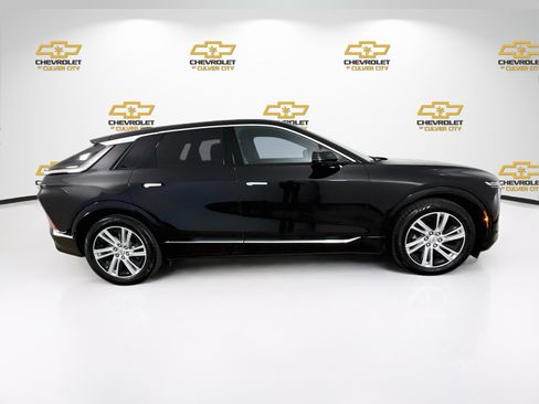 Used 2024 Cadillac Lyriq Tech RWD image 9