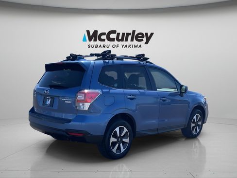 Used 2017 Subaru Forester 2.5i Premium w/ All-Weather Package AWD/4WD image 6
