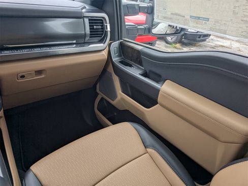 New 2025 Ford F350 Lariat w/ Lariat Ultimate Package image 17