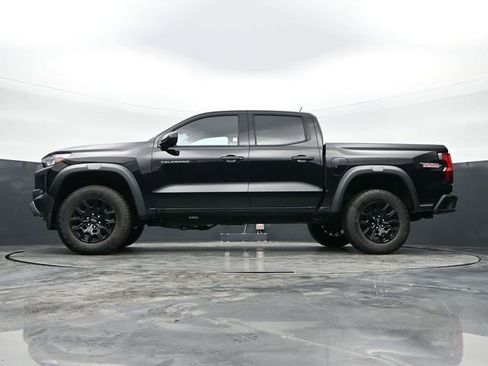 Used 2025 Chevrolet Colorado Trail Boss AWD/4WD image 24