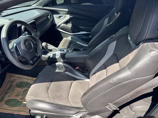 Used 2019 Chevrolet Camaro SS RWD image 10