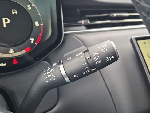 New 2026 Land Rover Range Rover Sport SE AWD/4WD image 25