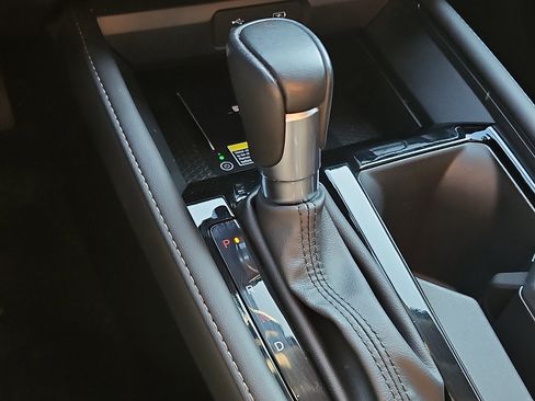 Used 2025 Honda Accord Touring image 15