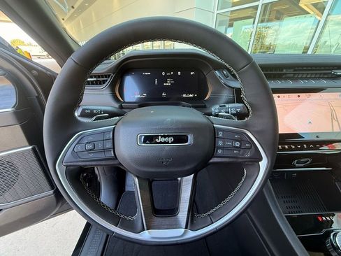 New 2026 Jeep Grand Cherokee L Limited RWD image 21