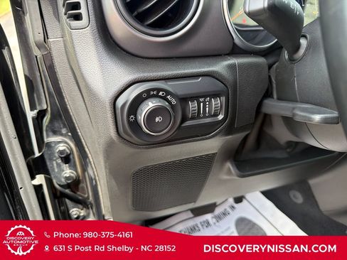Used 2021 Jeep Wrangler Sport AWD/4WD image 18