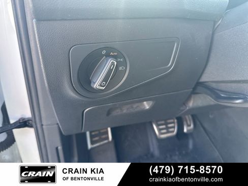 Used 2022 Volkswagen Tiguan SE R-Line image 24