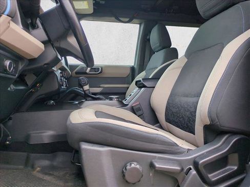 Used 2022 Ford Bronco Wildtrak image 15