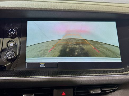 Used 2023 Buick Envision Preferred image 12