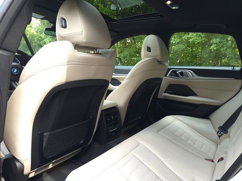 Used 2023 BMW i4 eDrive40 w/ M Sport Package image 15