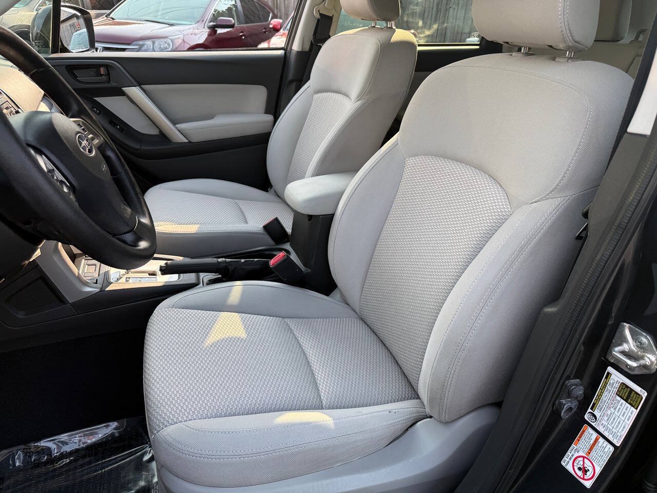Used 2014 Subaru Forester 2.5i Premium w/ All-Weather Package AWD/4WD image 50