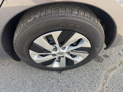 Used 2024 Nissan Altima 2.5 S image 23