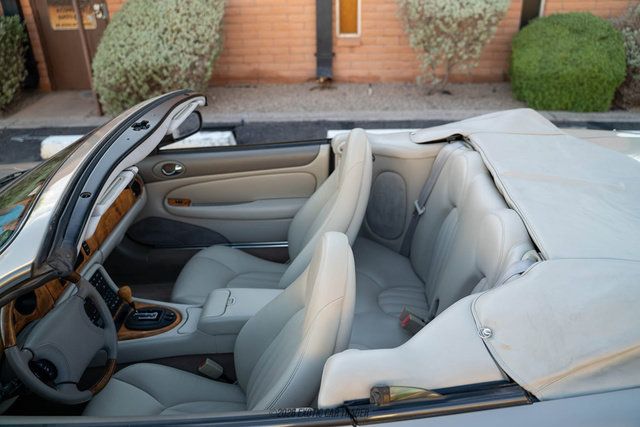 Used 2000 Jaguar XK8 Convertible RWD image 47