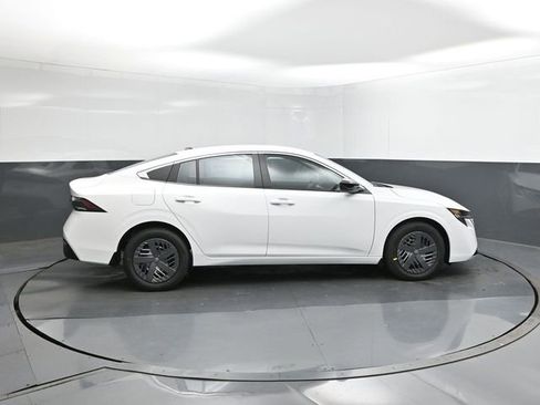 New 2026 Nissan Sentra SV w/ Floor Mat Package FWD image 11