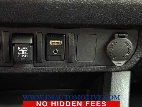 Used 2019 Toyota Tacoma SR5 image 35