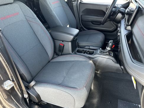 New 2025 Jeep Gladiator Rubicon w/ Convenience Group image 7