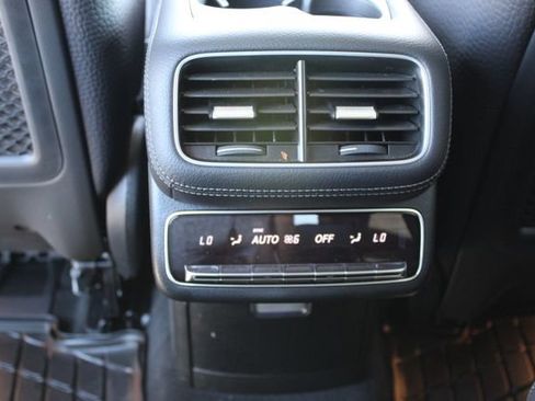 Used 2025 Mercedes-Benz GLS 580 4MATIC image 20