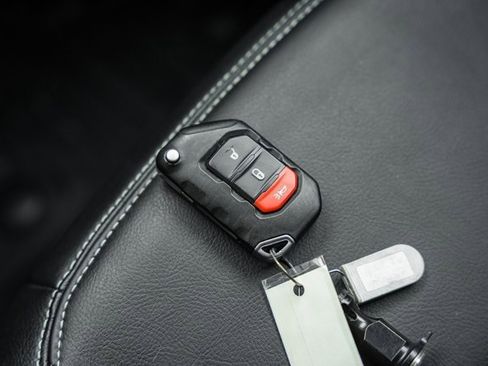 Used 2021 Jeep Gladiator Overland w/ Popular Equipment Package image 48