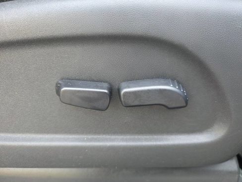 Used 2017 Nissan Titan PRO-4X w/ Pro-4x Convenience Package image 40