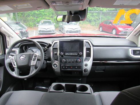 Used 2021 Nissan Titan SV w/ Accessory Utility Package image 16