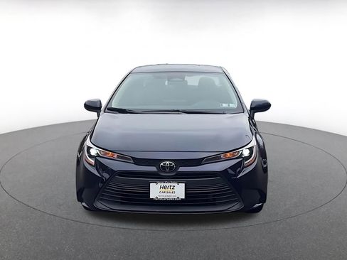 Used 2025 Toyota Corolla LE image 4