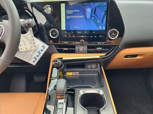Used 2025 Lexus NX 350 AWD w/ Accessory Package (2T) image 27