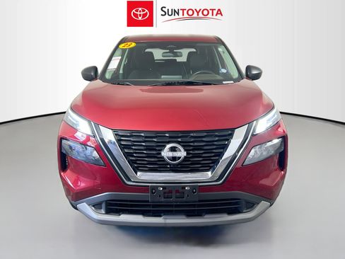 Used 2023 Nissan Rogue S image 10