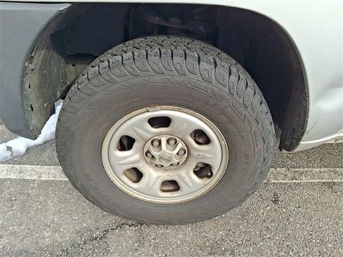 Used 2014 Nissan Xterra X image 4