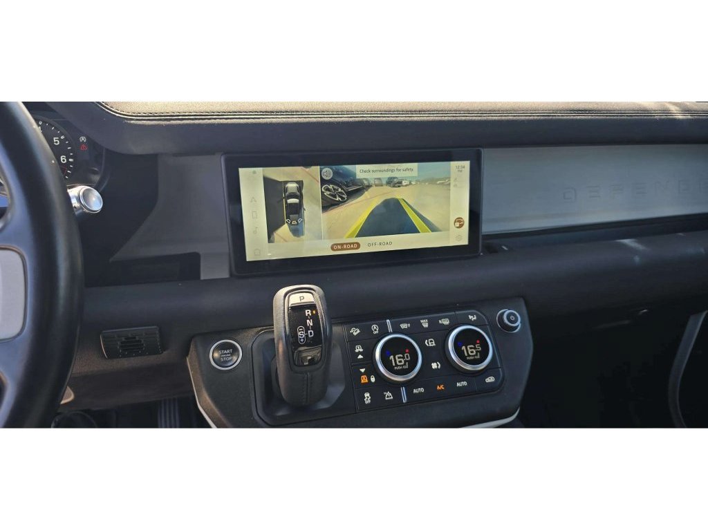 Used 2021 Land Rover Defender 110 X-Dynamic SE AWD/4WD image 12