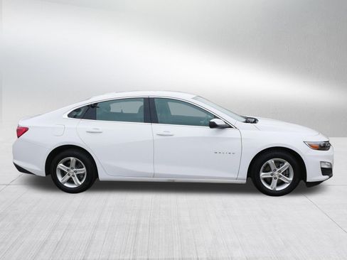 Used 2024 Chevrolet Malibu LT FWD image 8