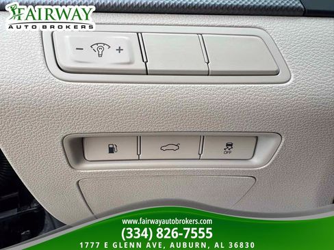 Used 2017 Hyundai Sonata SE FWD image 17