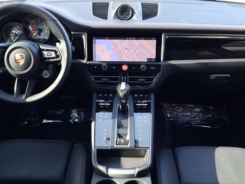 New 2026 Porsche Macan S image 21