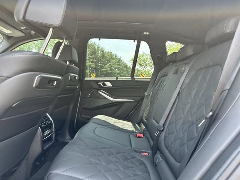 New 2026 BMW X5 M60i w/ Executive Package image 22