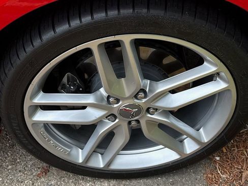 Used 2019 Chevrolet Corvette Stingray Convertible w/ 1LT RWD image 30