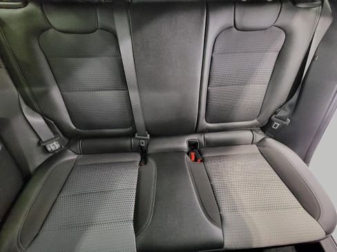 Used 2025 Chevrolet Trax LT w/ LT Convenience Package image 24