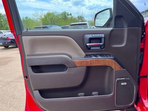 Used 2017 GMC Sierra 1500 SLT AWD/4WD image 9