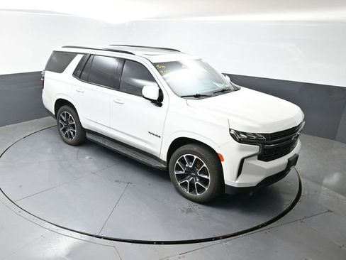 Used 2021 Chevrolet Tahoe RST w/ Luxury Package AWD/4WD image 17