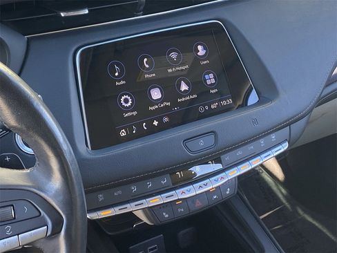 Used 2021 Cadillac XT4 Luxury w/ Cold Weather Package image 27