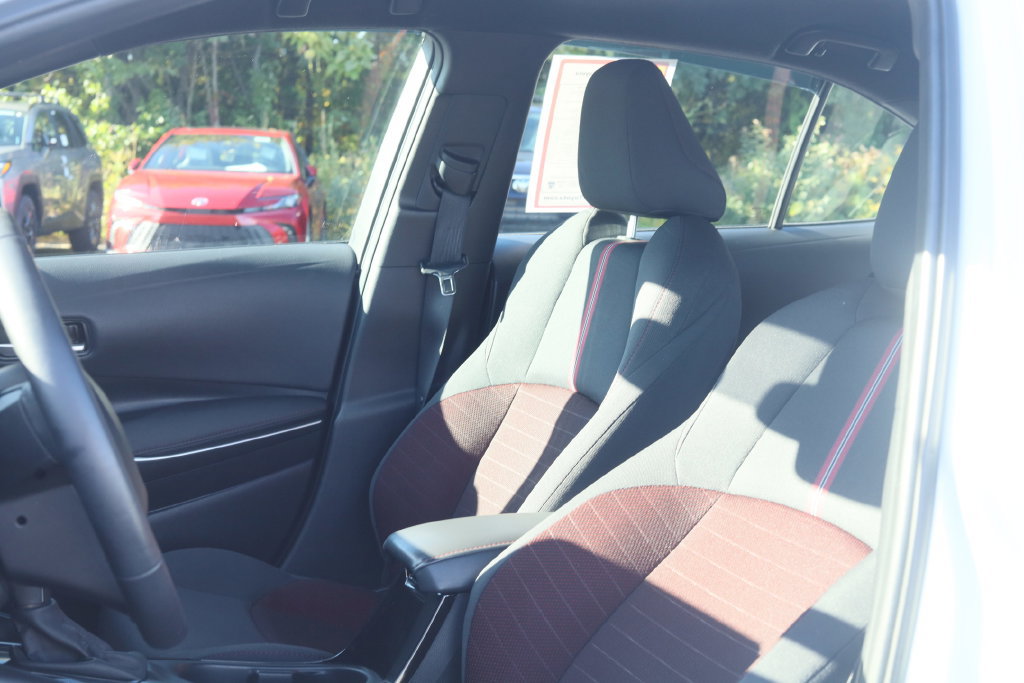 Used 2024 Toyota Corolla SE FWD image 25