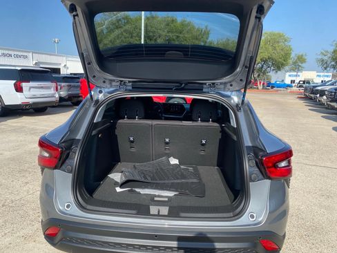New 2026 Chevrolet Trax LS w/ Driver Confidence Package FWD image 14