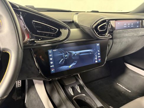 New 2025 Ferrari 12Cilindri RWD image 8
