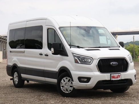 Used 2023 Ford Transit 350 XLT RWD image 2
