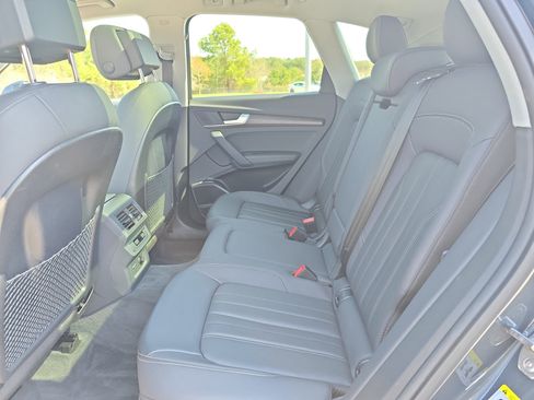 Used 2023 Audi Q5 Premium Plus w/ Premium Plus Package image 14