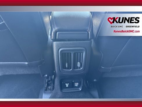Used 2018 Jeep Compass Limited w/ Navigation Group AWD/4WD image 36