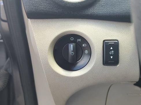 Used 2017 Ford Fiesta SE FWD image 18