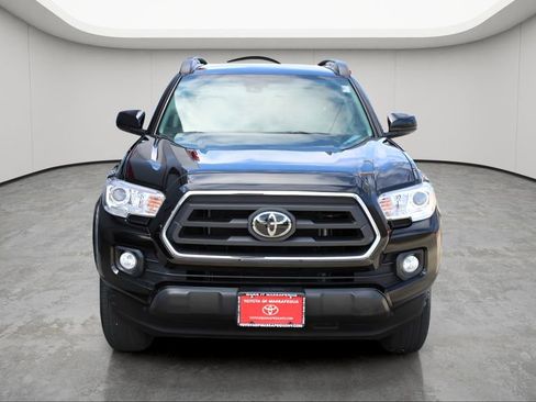 Used 2022 Toyota Tacoma SR5 AWD/4WD image 7