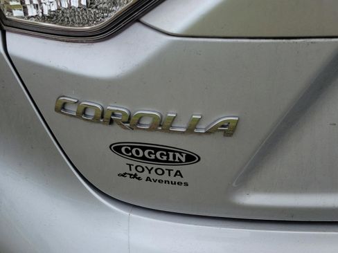 Used 2023 Toyota Corolla LE FWD image 25