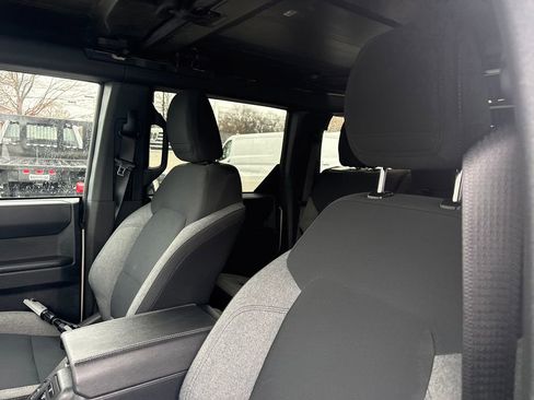 Used 2025 Ford Bronco Big Bend image 24