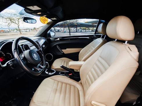 Used 2013 Volkswagen Beetle 2.5 50's Edition image 10